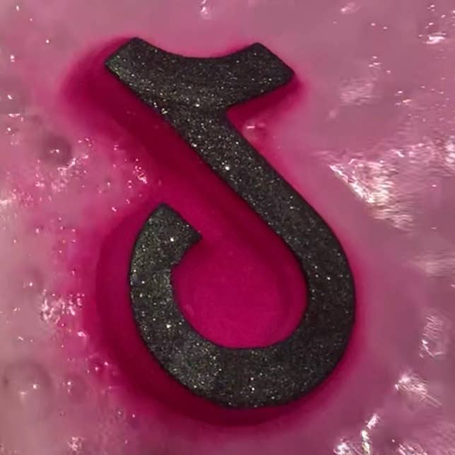 BOMBE DE BAIN TOCKY pour la vente par Bomb bonkers