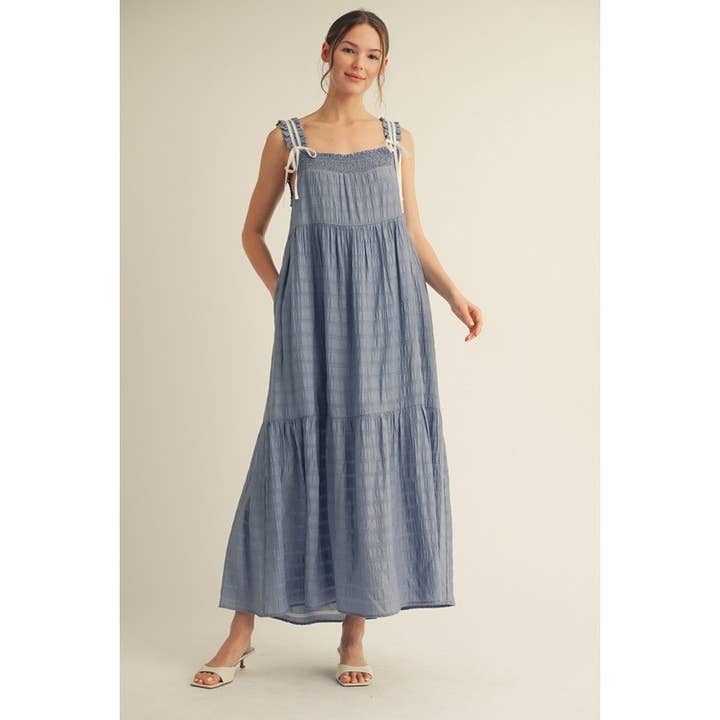 Sleeveless tiered maxi dress for wholesale by STYLE USA