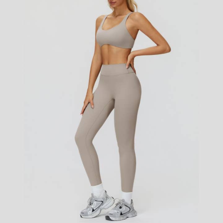 WONDERXFANS - Wholesale Athletic/Lounge Leggings - Women's - High-waisted V-neck leggings at the back8