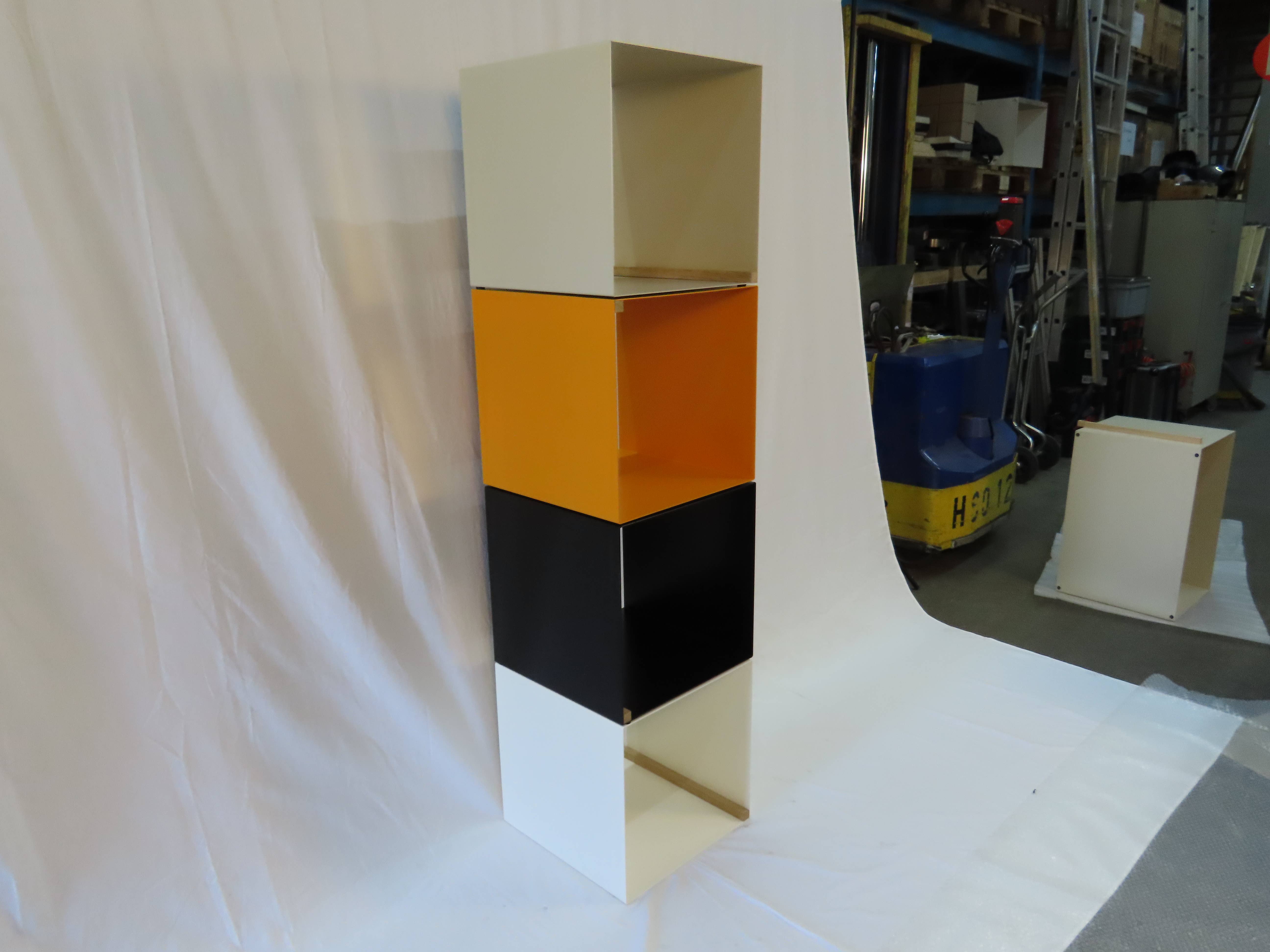 ROM-Stahldesign - Vendita all'ingrosso Tavolini - Sistema di cubi colorati ROM-Stahldesign6