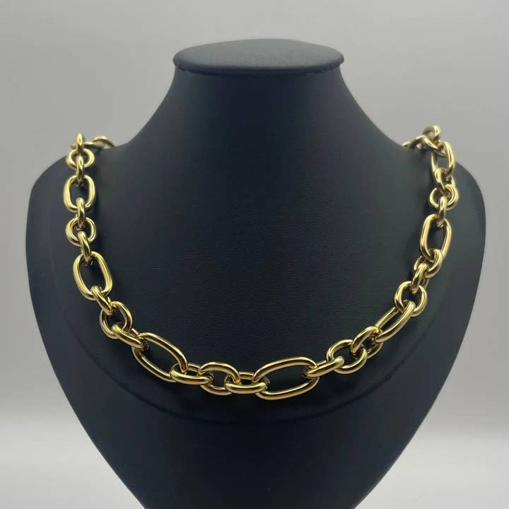 Gold Chain necklace - MART™ for wholesale on Faire