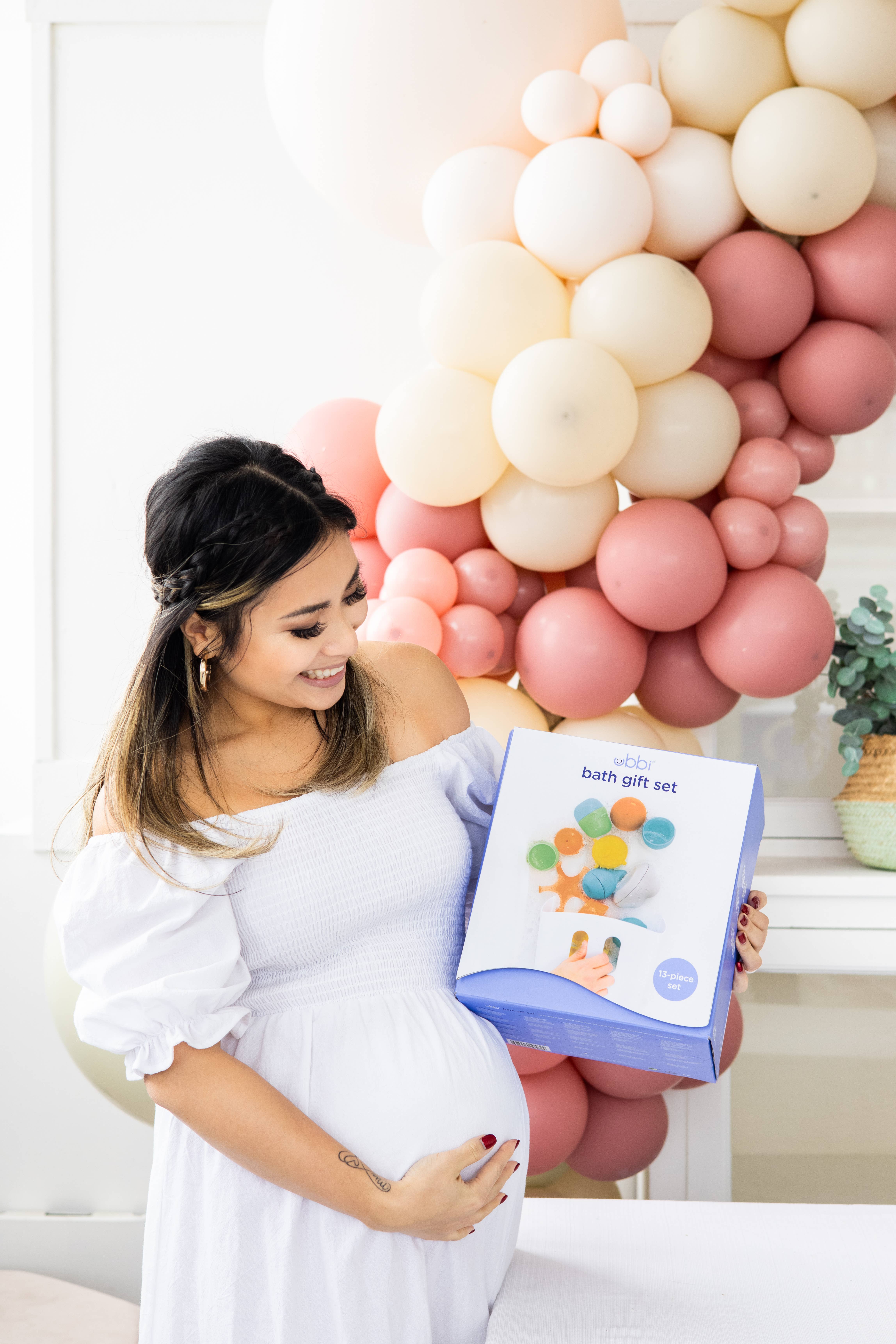 Ubbi - Wholesale Bath Toy - Baby - Bath Time Essential Gift Set, Includes Drying Bin & 11 Toys6