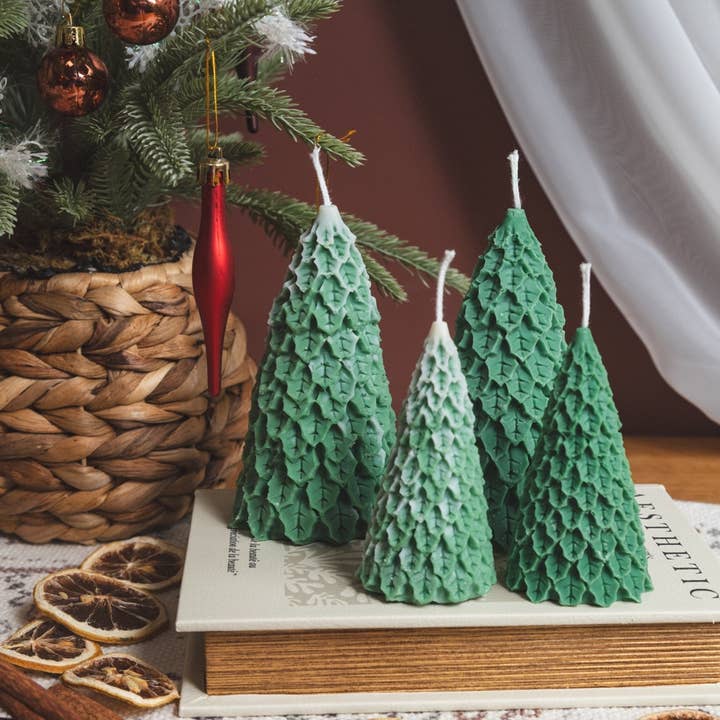 Ritual Spirit ltd - Wholesale Novelty Candle - Traditional Christmas tree | Small&Large | Soy wax candle | 1