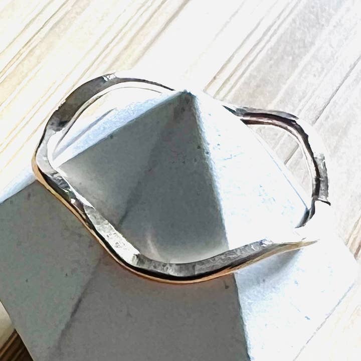 Big Wave stapling Ring för wholesale av Pack for Paris