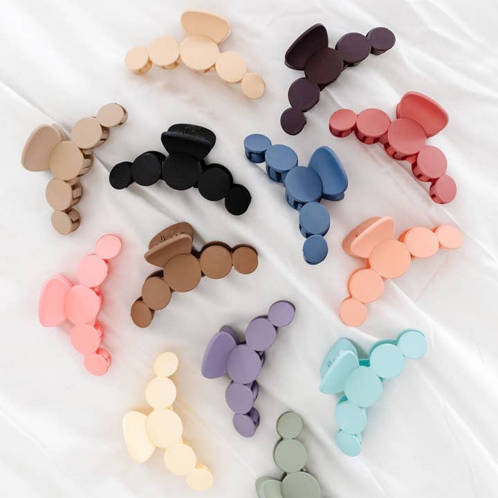 Shop Andi - Wholesale Hair Clip - Women's - Circles Claw Clip35