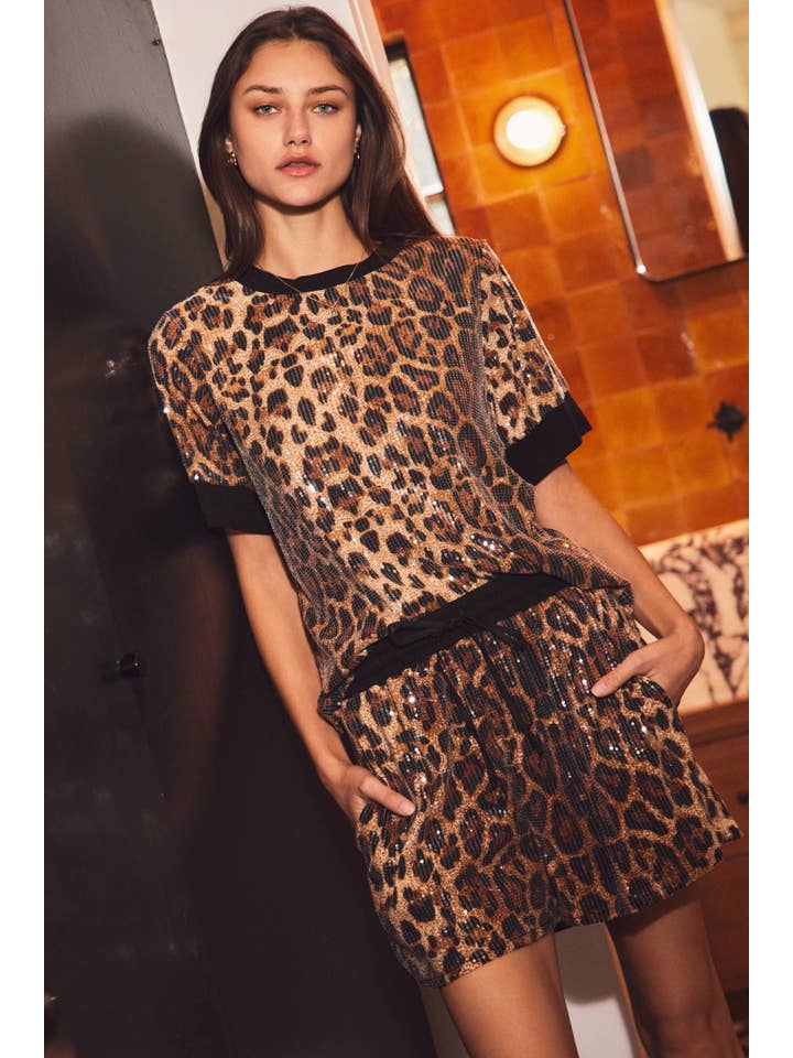 Oddi - Wholesale Knit Top - Women's - Leopard Sequin Short Sleeve Top1