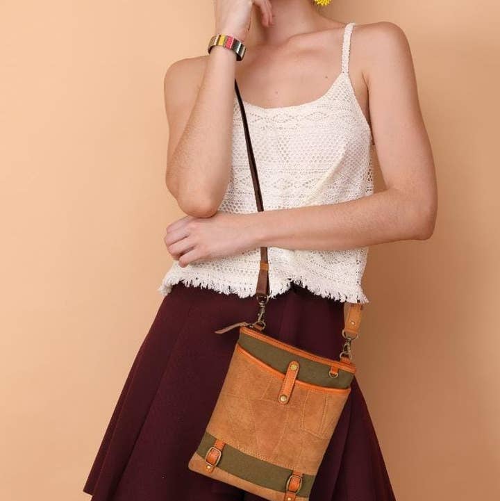 Vaan & Co. - Wholesale Crossbody Bag - Unisex - Patterson Green Crossbody0