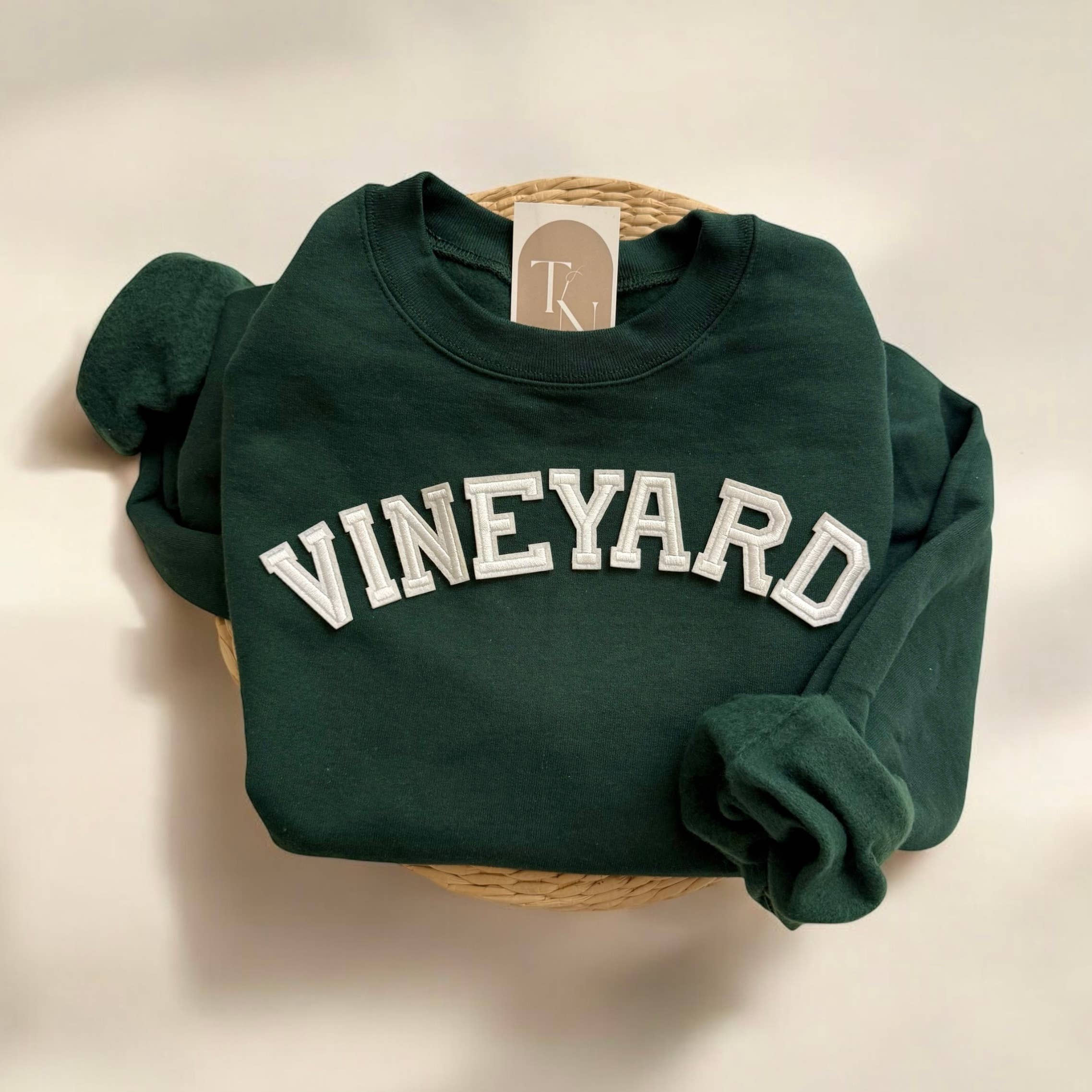 Threads And Needles, INC. - Wholesale Graphic Sweatshirt - Unisex - VINEYARD Sweatshirt, Martha’s Vineyard Sweater0