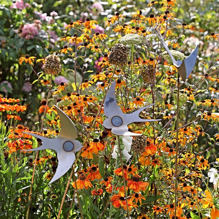 Decorative Garden Birds/Insects with Movement Effect for wholesale by L V Bespoke