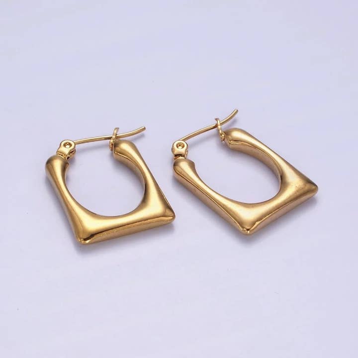 Pendientes de aro minimalistas con cierre en forma de U rectangular de acero inoxidable de 20 mm ✦ EA-21AE436 para venta al por mayor de Simply Jewels