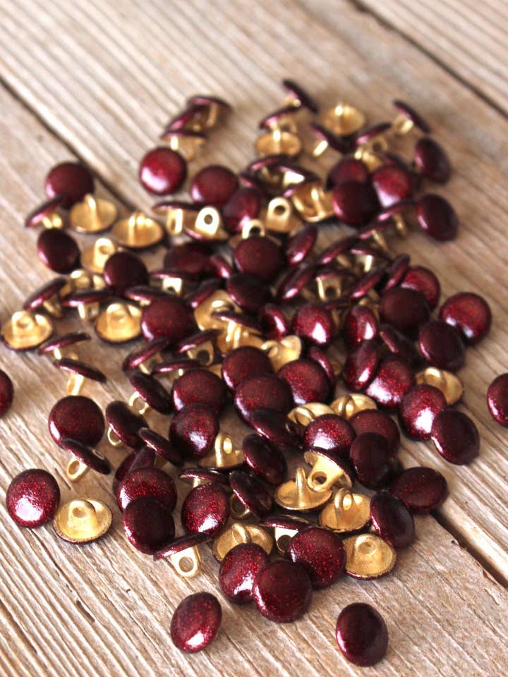 Shiny Bordeaux button for wholesale by Eglantine et ZoƩ