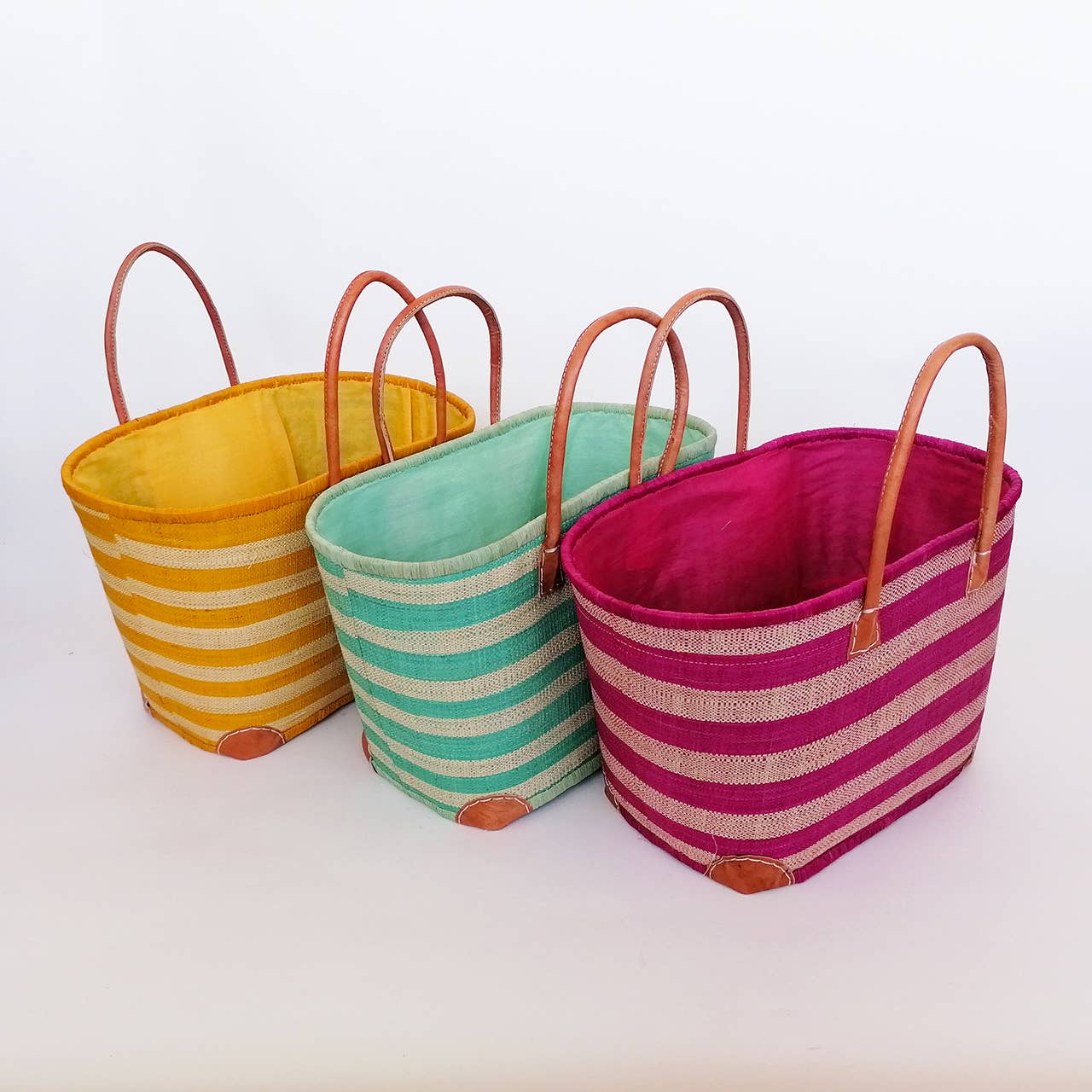 Le comptoir de la plage - Wholesale Beach Bag - "Ambanja" bags Size GM with pouch, assorted pieces8