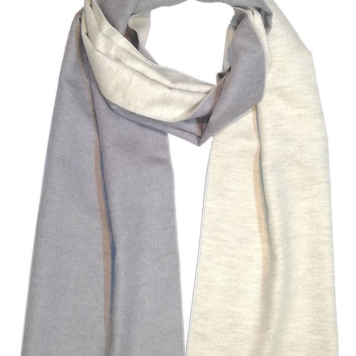 Echarpe Seabright Seidenflanell Hellgrau Weiß pour la vente par Seabright