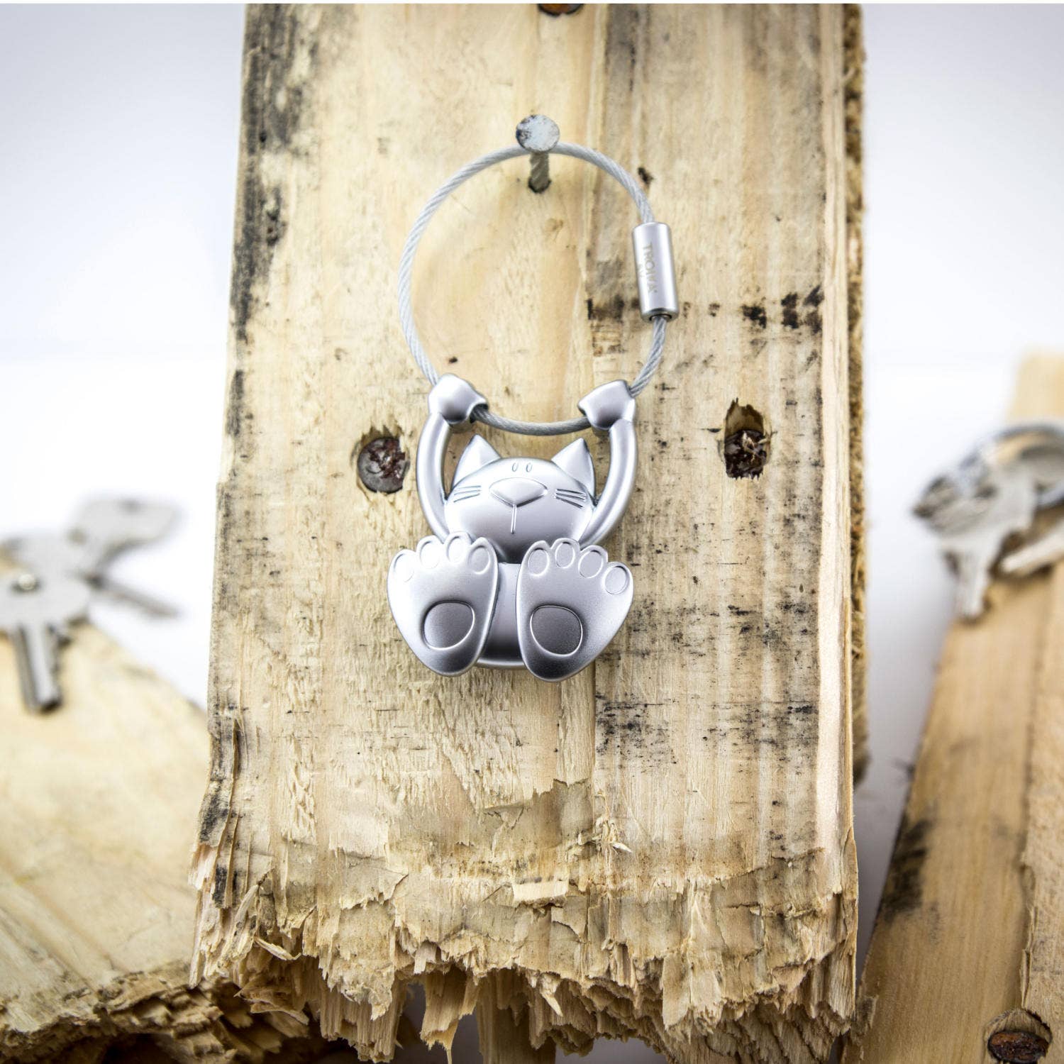 Troika, Duke Baron & Paperthinks by Brand Node, Inc. - Wholesale Keychain - Unisex - Troika Tabby Cat Key Chain with Nail Friendly Loop4