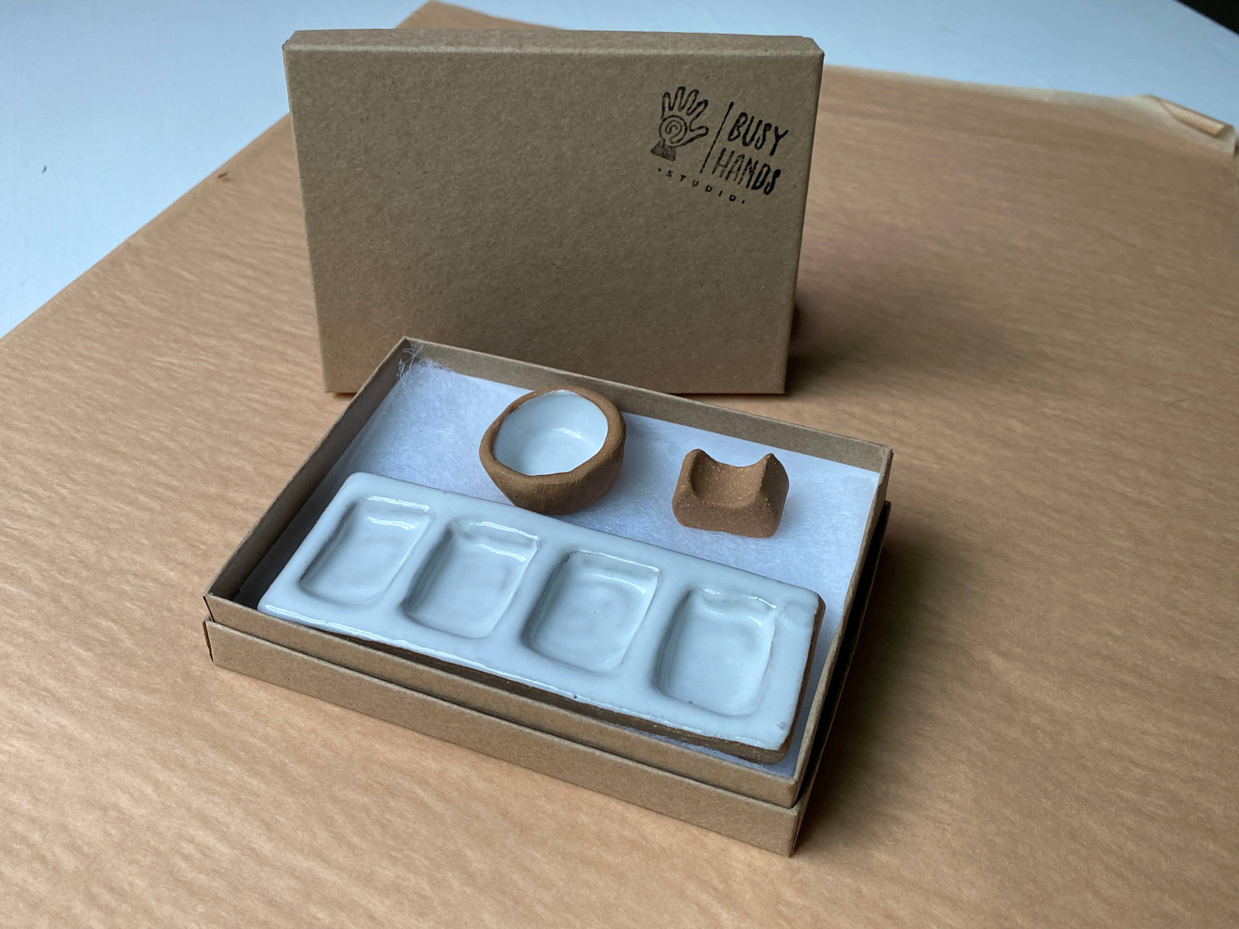 Busy Hands Studio - Wholesale Palette/Mixing Tray - Ceramic Artist 4-Pan Paint Palette - Handmade Travel Palette1