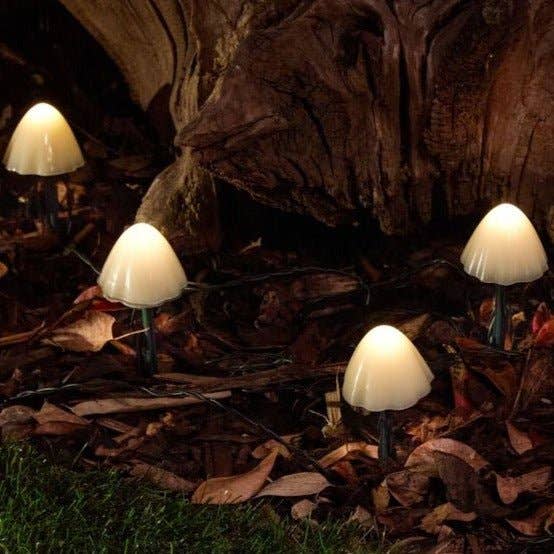 BRECK + FOX - Wholesale Outdoor/Lawn Light - Solar Mushroom Garden Lights