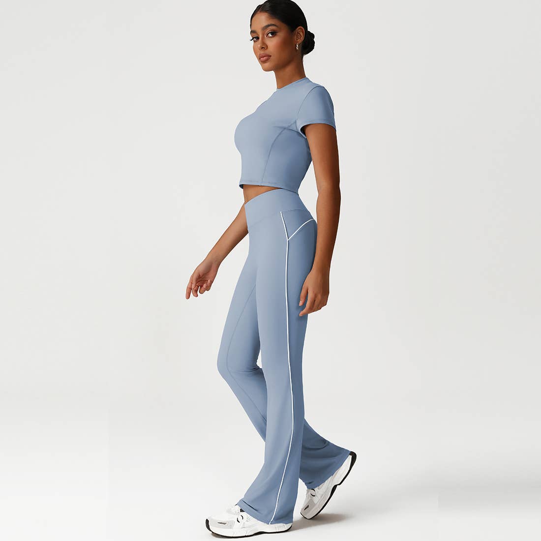 Sodalemon - Wholesale Sportkledingset - Dames - Naadloze Hoge Taille Uitlopende Yoga Set voor Vrouwen1