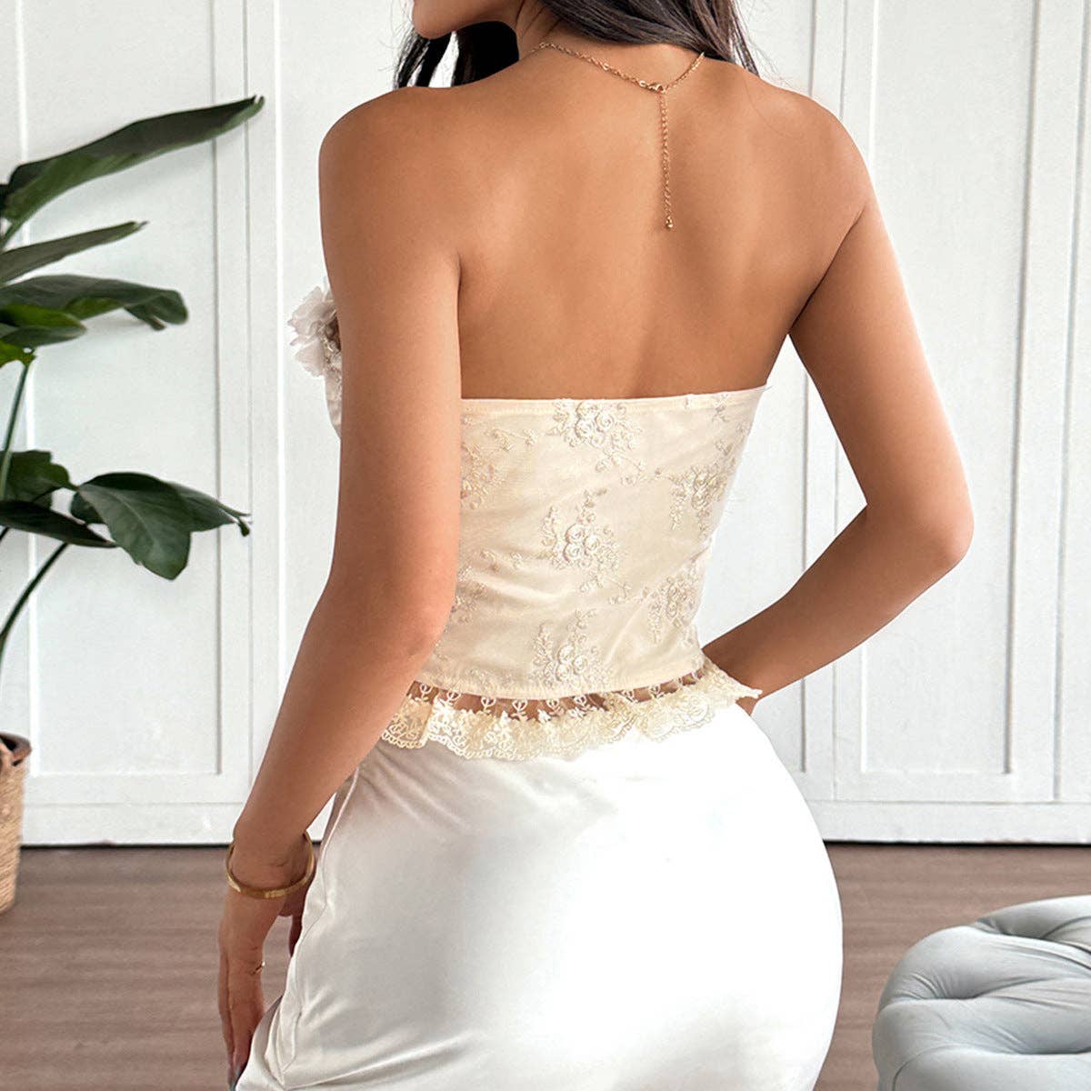 Marayn - Wholesale Corset - Women's - Lace Corset Top with Floral Embroidery  Ties13