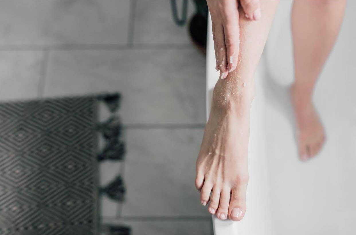 Pure & Coco | Organic Coconut Oil Skincare - Wholesale Facial Exfoliant/Scrub - LAVENDER & COCONUT Organic Coconut Oil Face and Body Polish5