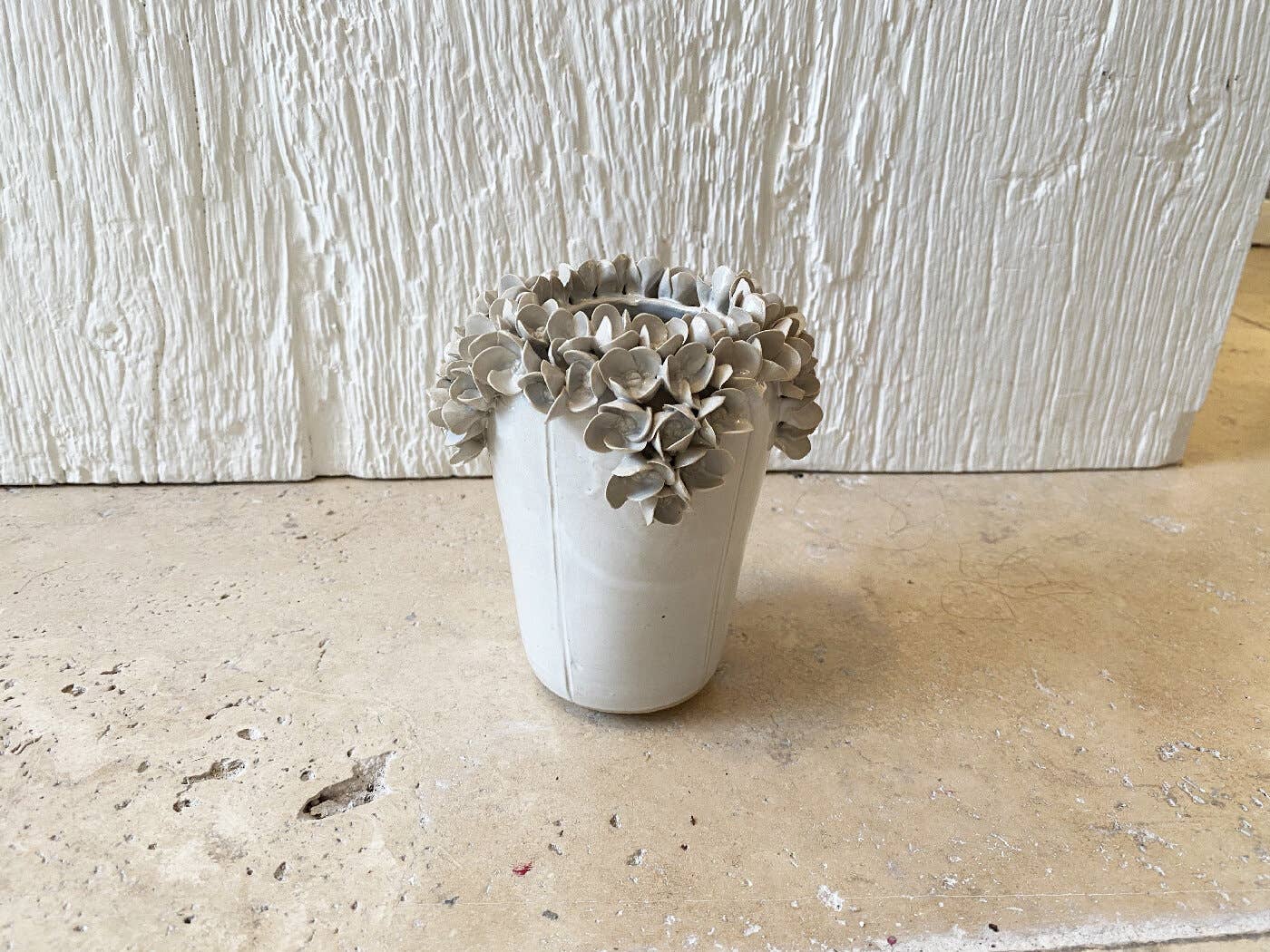 RACHA - Wholesale Vase - Hydrangea flower vase in ceramic2