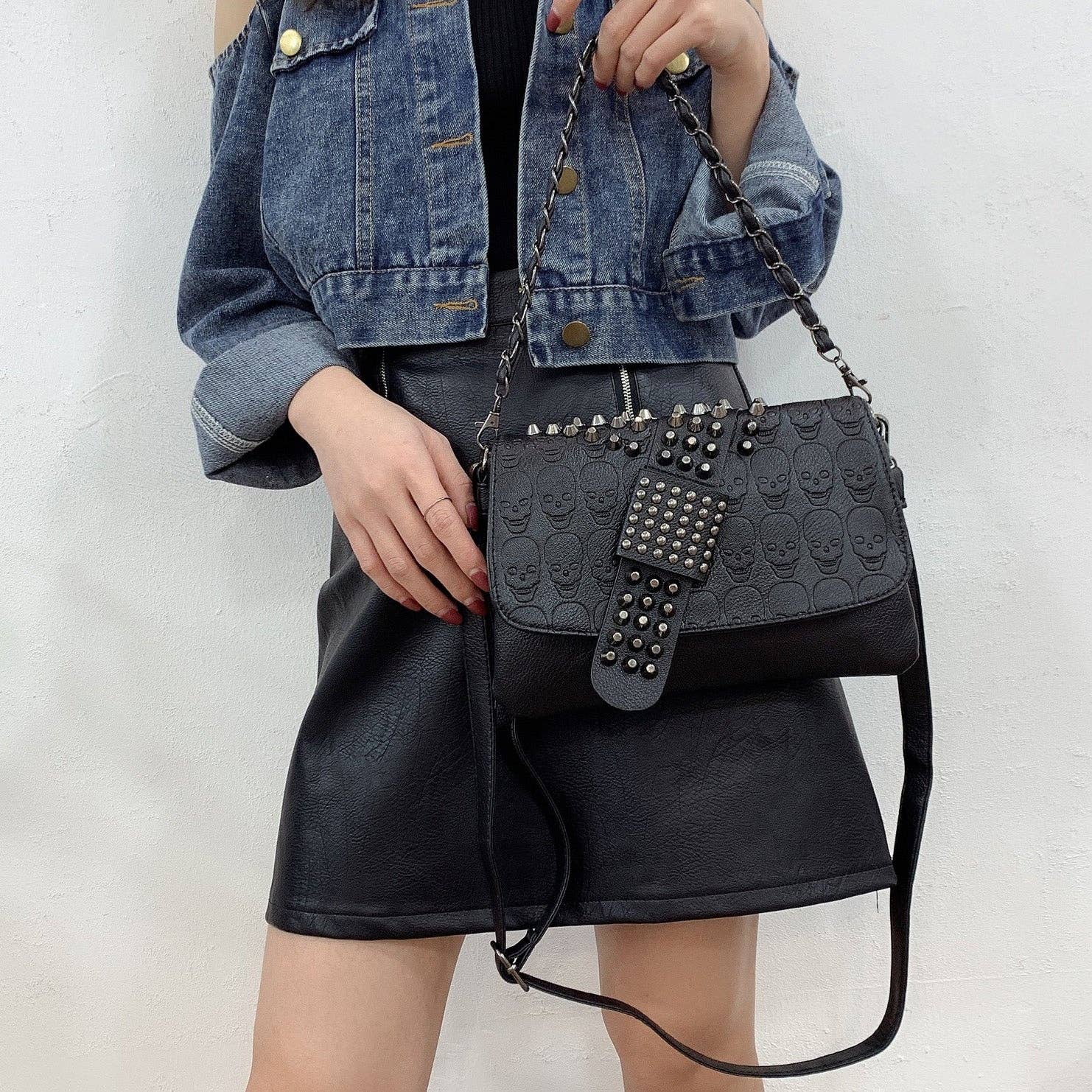 Tourtiwi - Wholesale Shoulder Bag - Women's - Riveted Embossed Skull Shoulder Bag8