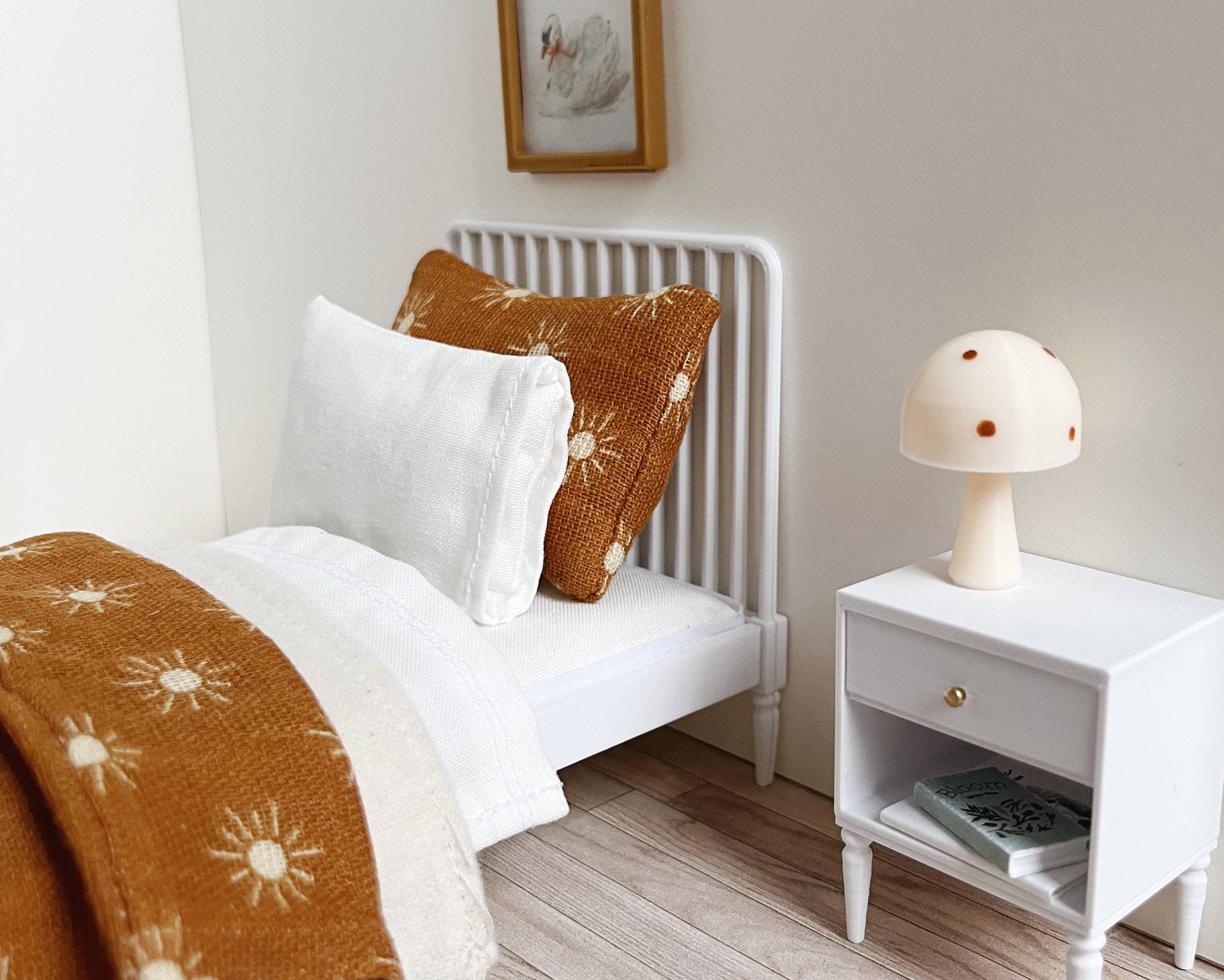 Miniette - Wholesale Doll Accessory Kit - Kids - Miniature Dollhouse Nightstand – Modern Side Table5