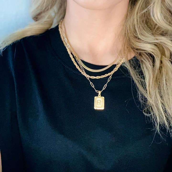 mila + stevie - Wholesale Pendant/Charm Necklace - Lucy Letter Plate Necklace