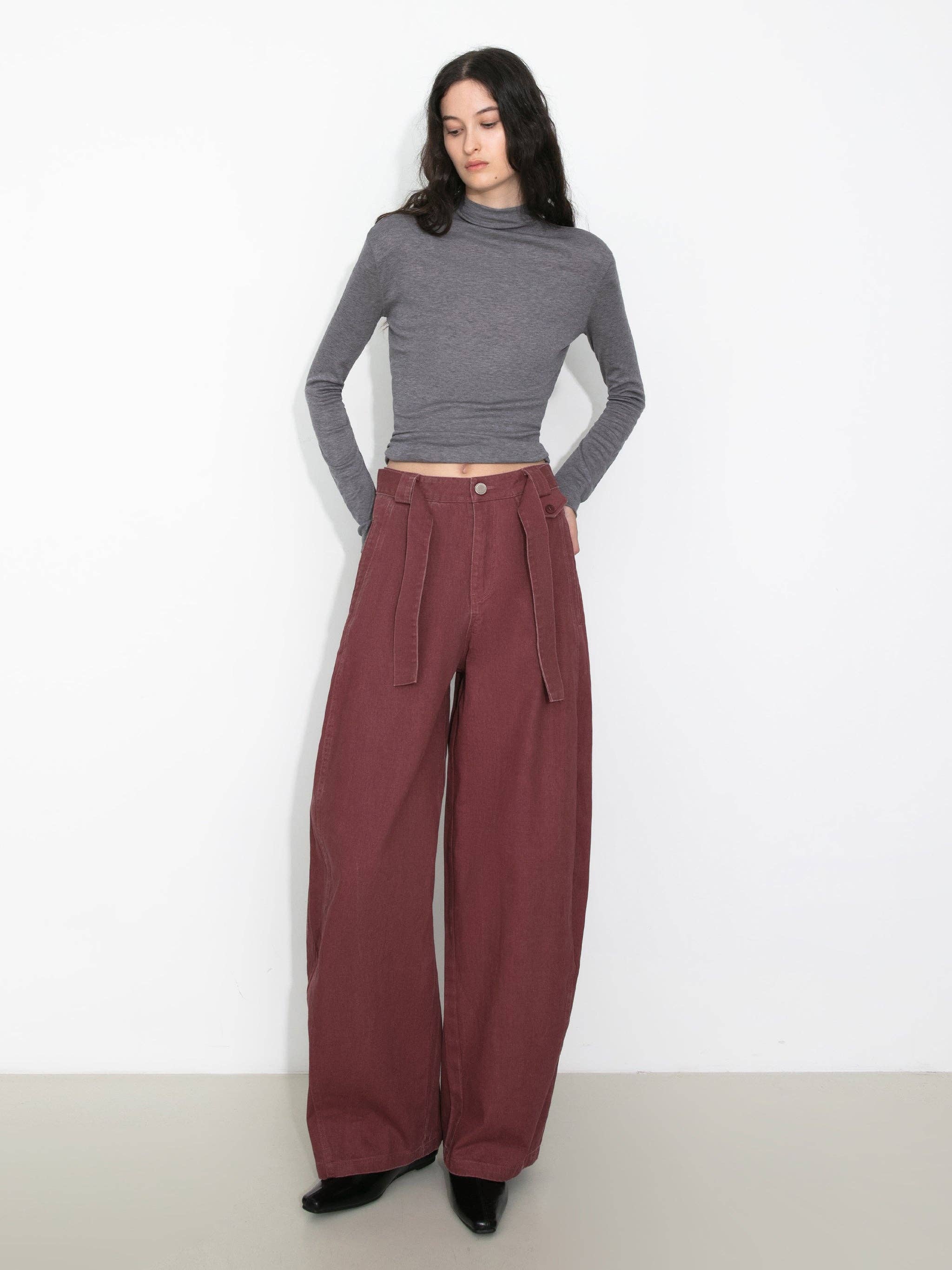 CUBIC - Vendita all'ingrosso Jeans - Donna - Pantaloni di jeans a gamba affusolata con cintura larga1