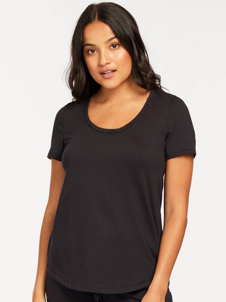 Sarah Tee for wholesale by Lusomé