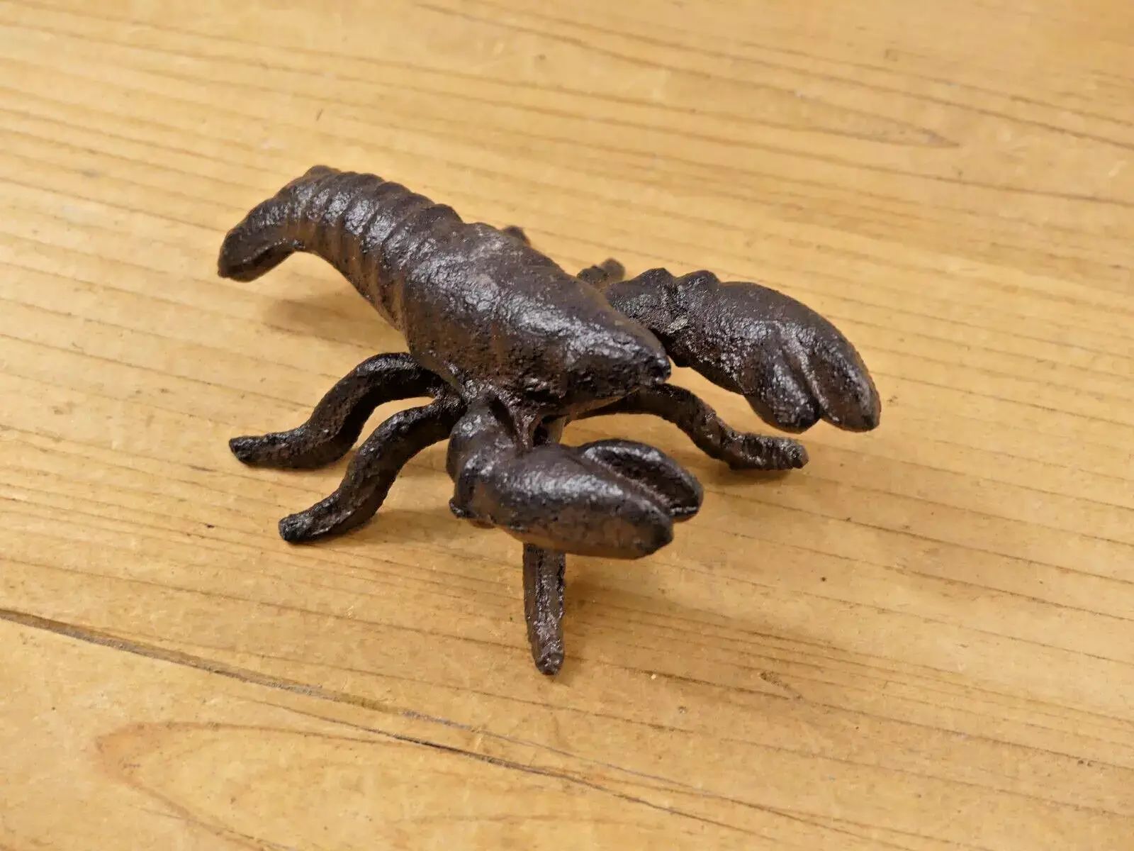 Midwest Craft House - Wholesale Decorative Figurine - CAST IRON CRAWFISH / LOBSTER FIGURE2