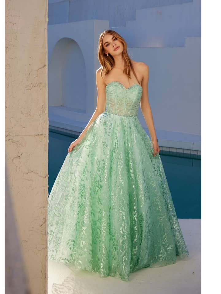 JT2547S SWEETHEART NECKLINE WITH A FITTED BODICE THAT FLARE for wholesale by Juliet