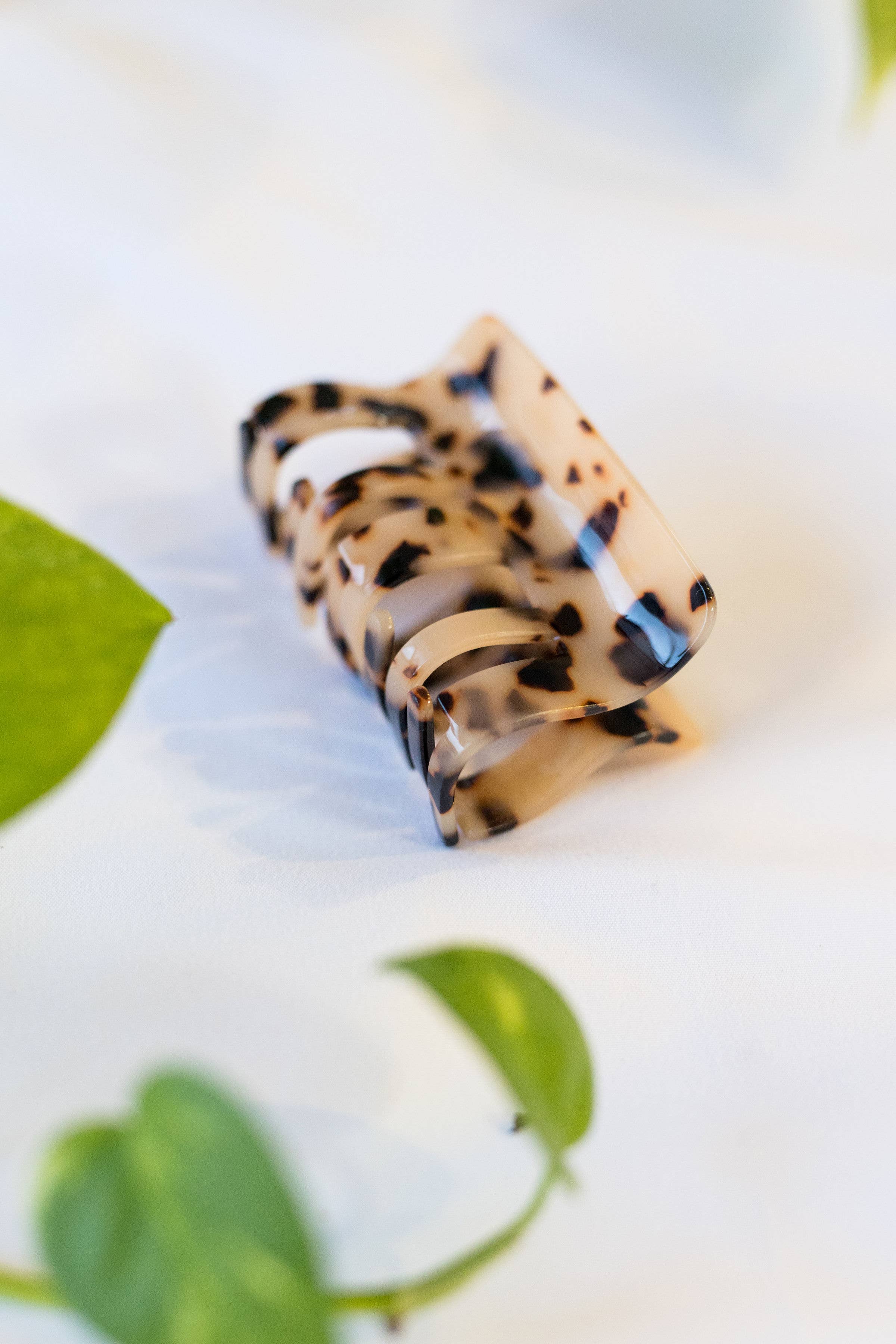 blush & bubbly - Wholesale Hair Clip - Women's - Acetate Claw Clip, Eco Friendly Hair Claw Clip5