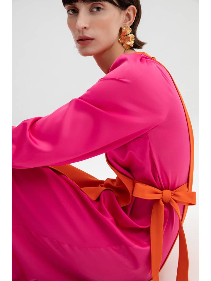 Orange COLORBLOCK SIDE-TIE LONG SLEEVE MIDI DRESS for wholesale on Faire
