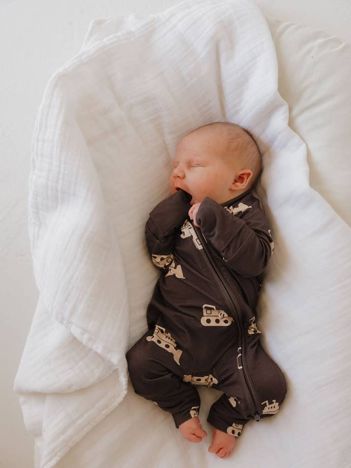 Forever French Baby - Wholesale Sleepsuit - Baby - Bamboo Zip Pajamas | Bulldozer6