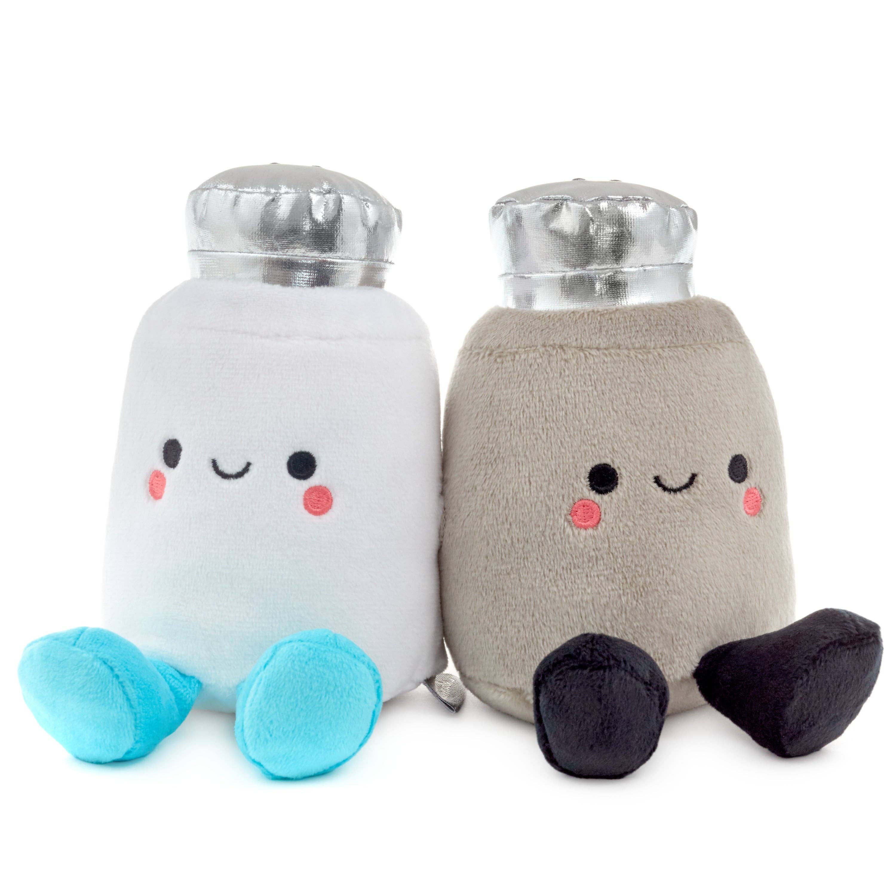 Hallmark – wholesale Stuffed/plush toy – Kids & baby – Better Together Salt And Pepper Magnetic Plush Pair0