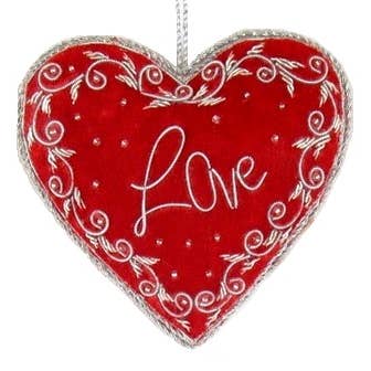 Handgemaakte, geborduurde Zari kerst- en valentijnsornamenten voor wholesale door Silk Road Traders