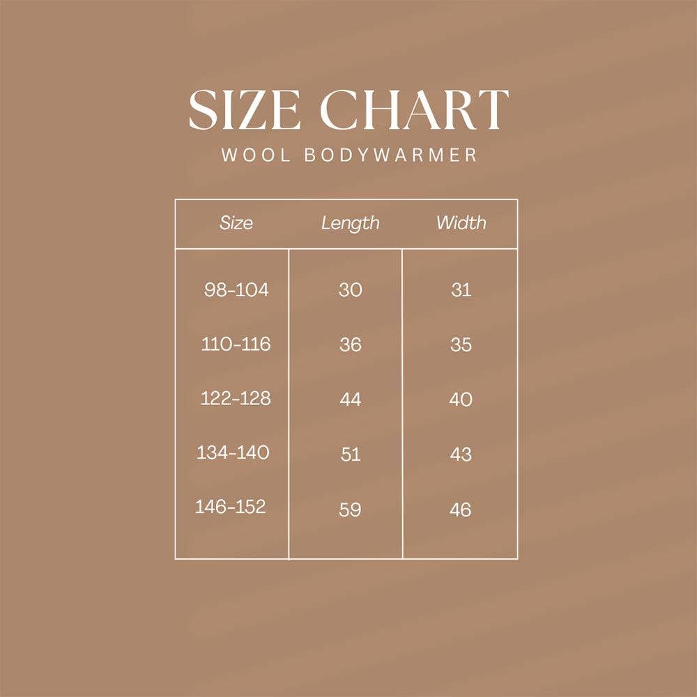 Moonrise – Engroshandel Vest - Børn – Børnevest i uld med hætte og lynlås, kamelfarvet5