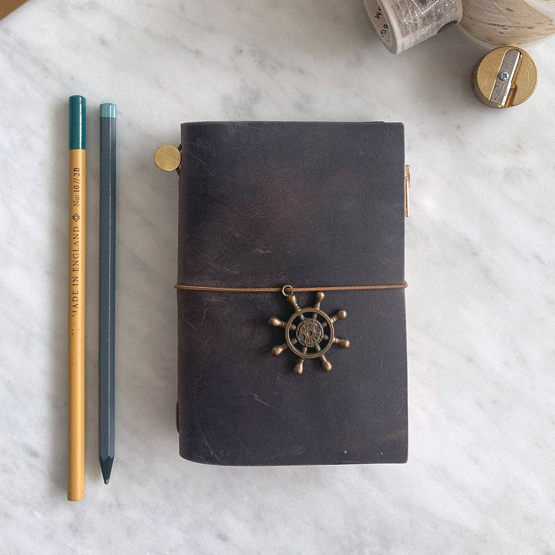 PAPERCROWN NI - Wholesale Notebook - Titanic Leather Journal Traveler's Notebook made in Belfast1