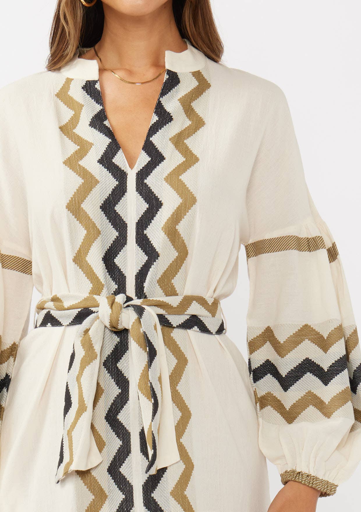 Naturel/Kaki Robe maxi à manches blouson à étages avec ceinture à la taille en vente sur Faire3