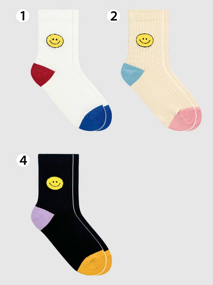 Women's Crew Color Smile Day Socks for wholesale by 7DAYSSOCKS