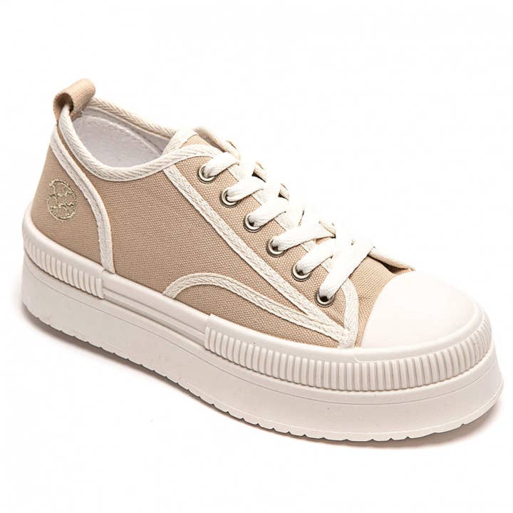 Eight thousand nine hundred seventy-seven for wholesale by idealshoes