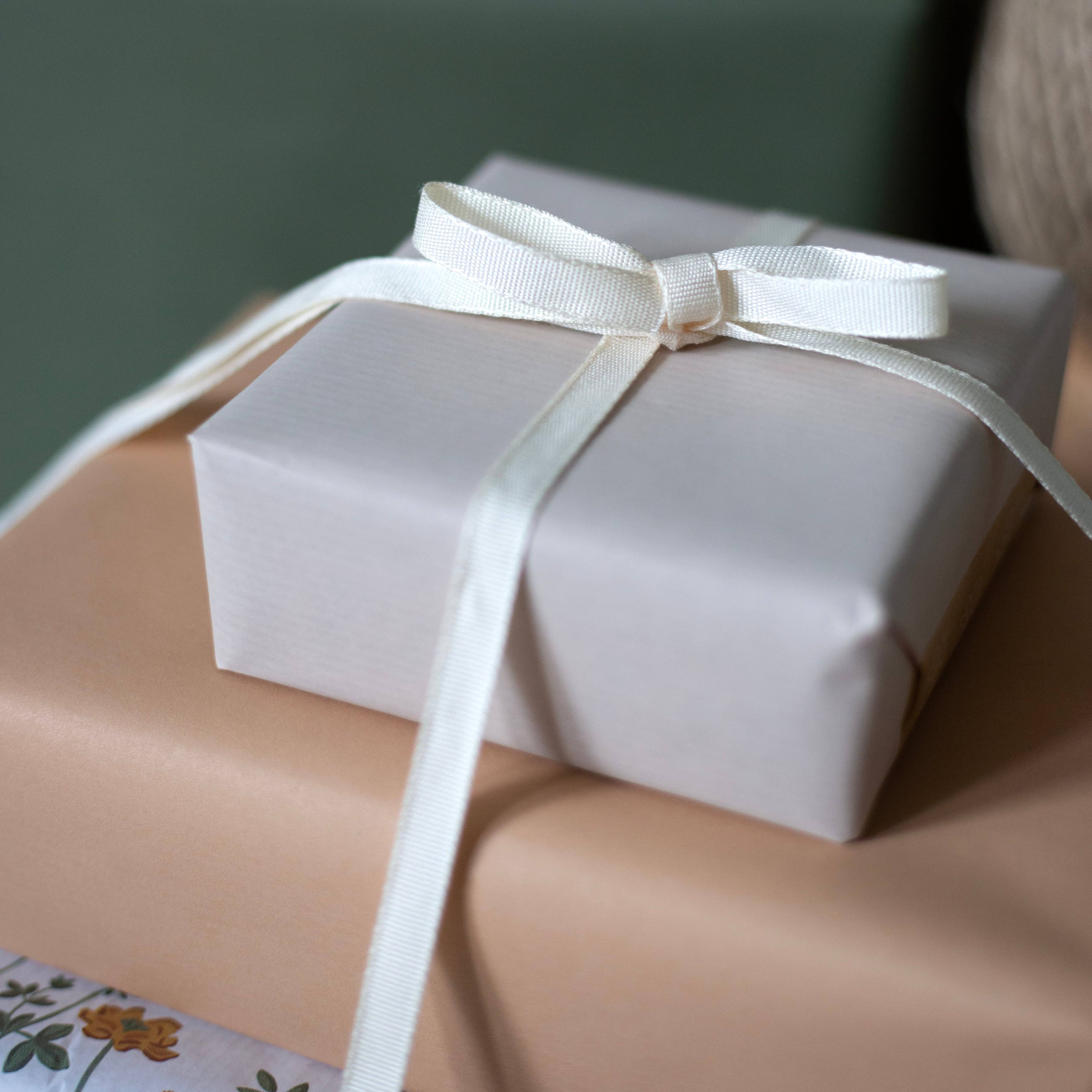 Cascayde – wholesale Ribbon – Gift wrapping – Cream Biodegradable Ribbon 5m Reel (9mm)1