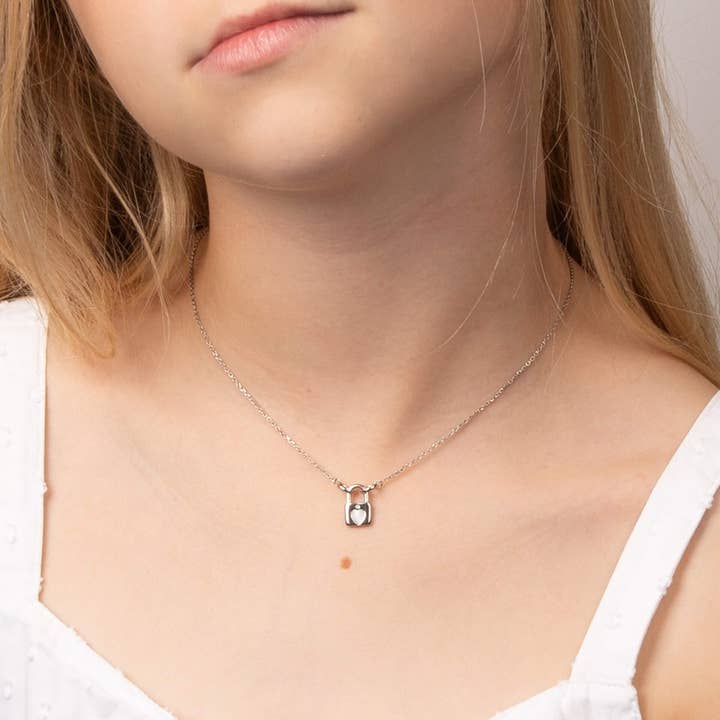 Gecko Jewellery – wholesale Kids necklace – Kids – Padlock Heart Necklace with Diamond2