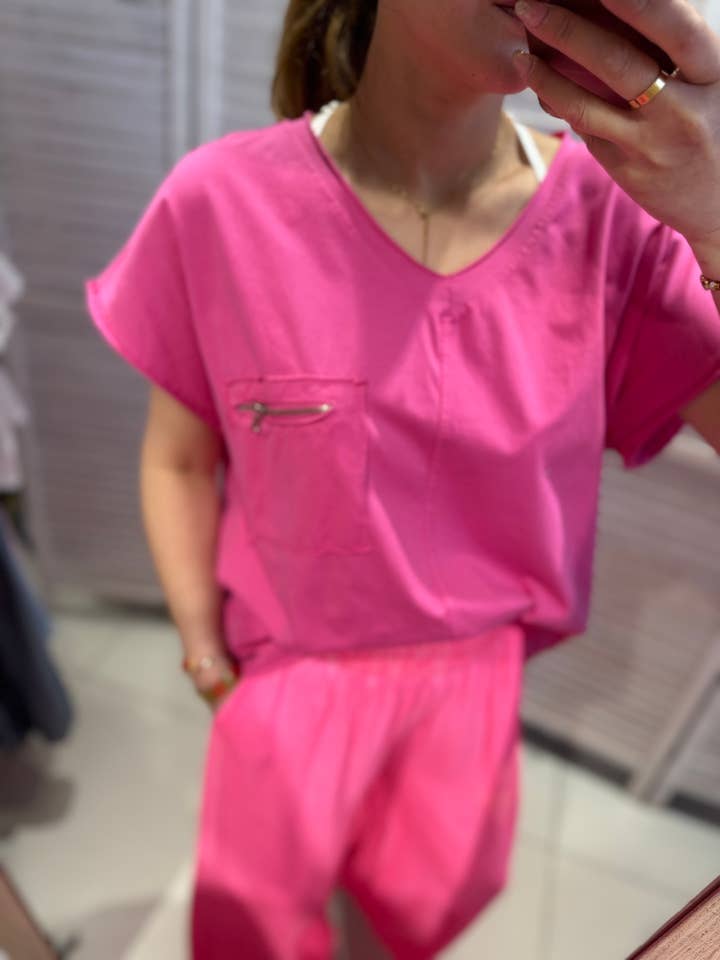 Loose T-shirt with pockets - M1206 for wholesale by VICTORIA&ISAAC