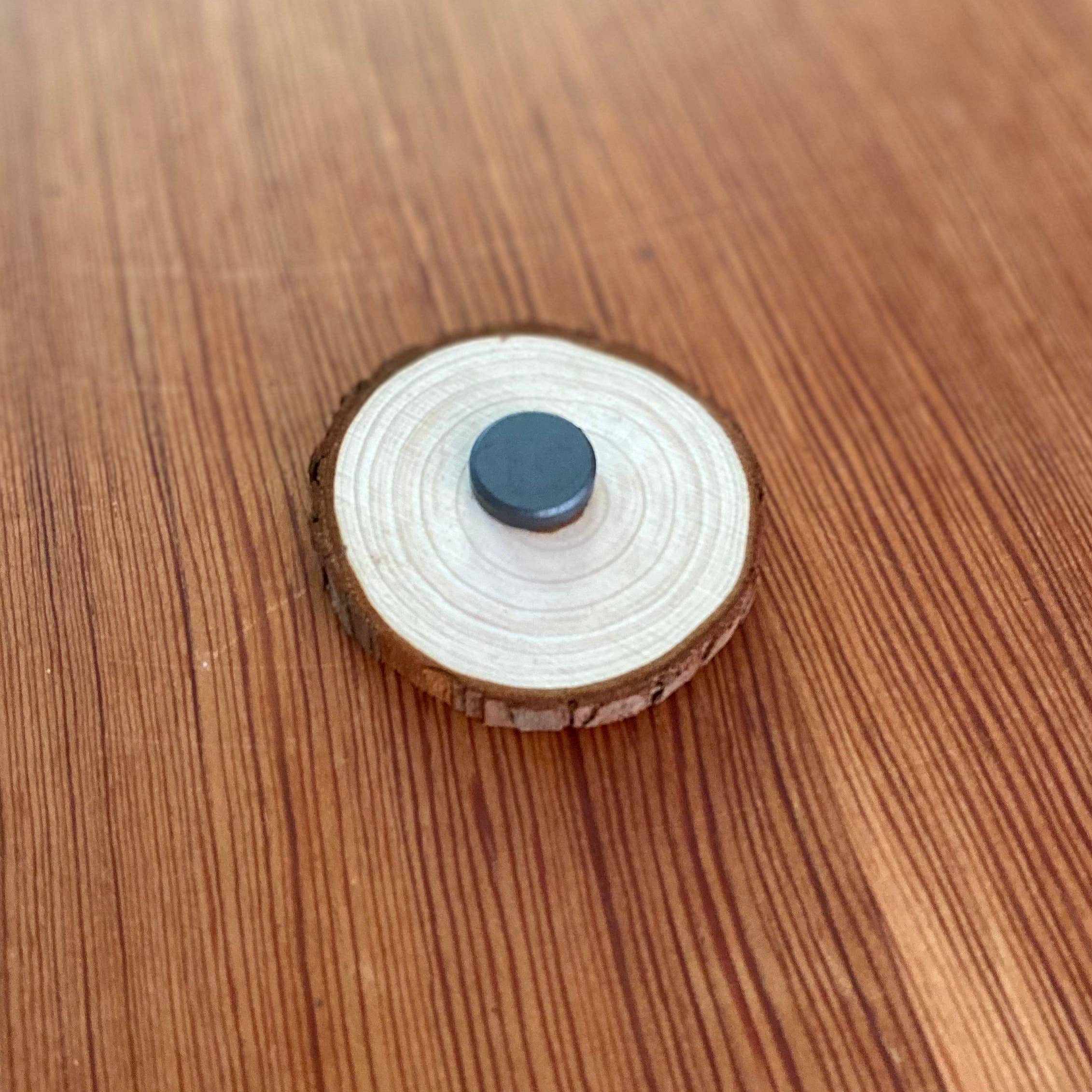 Munsell Made – wholesale Party gift – Engraved Wood Slice Wedding Favors - Heart & Arrow Design5