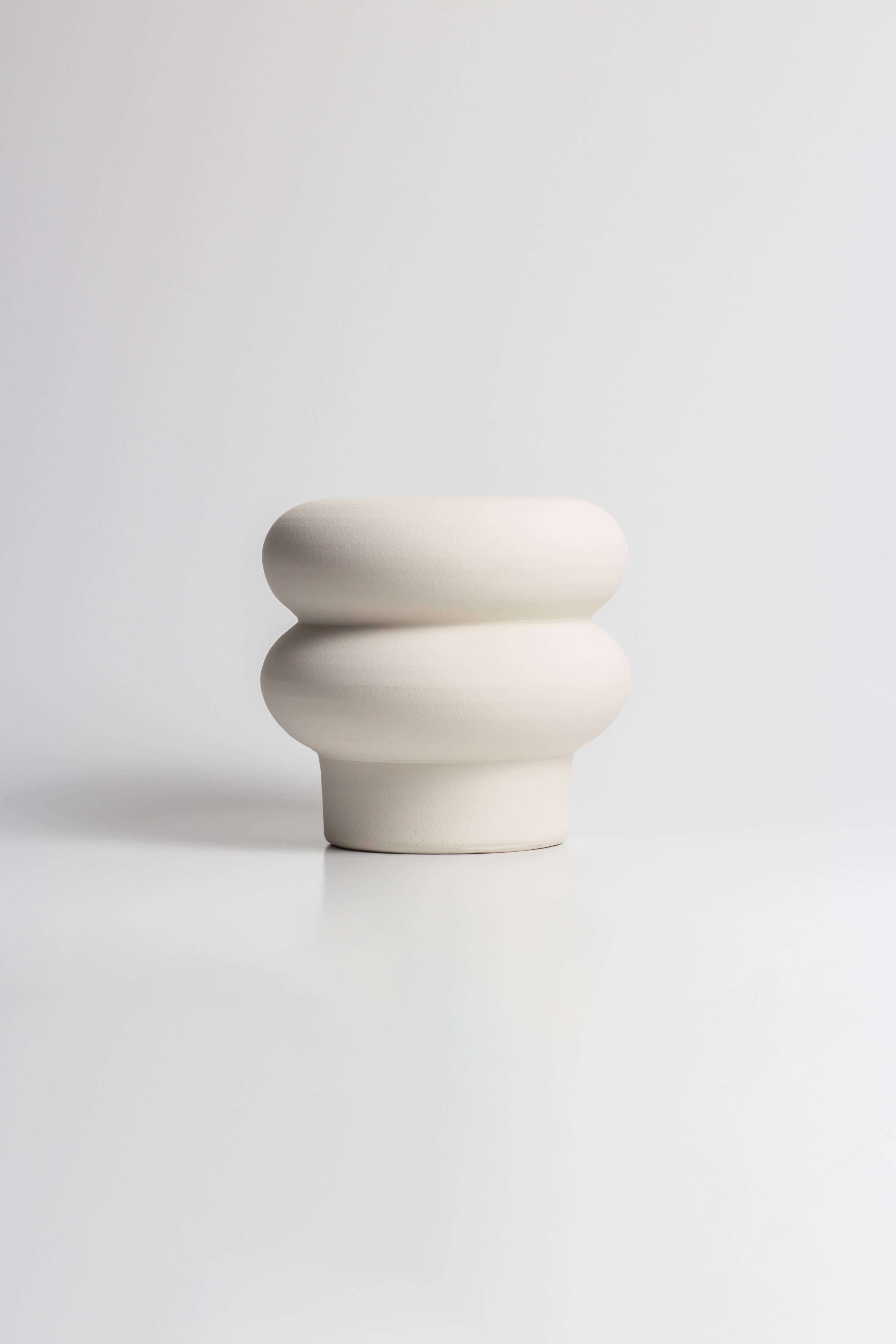 o cactuu - Wholesale Vase - Ripple Vase Small - Off-White - Handmade2