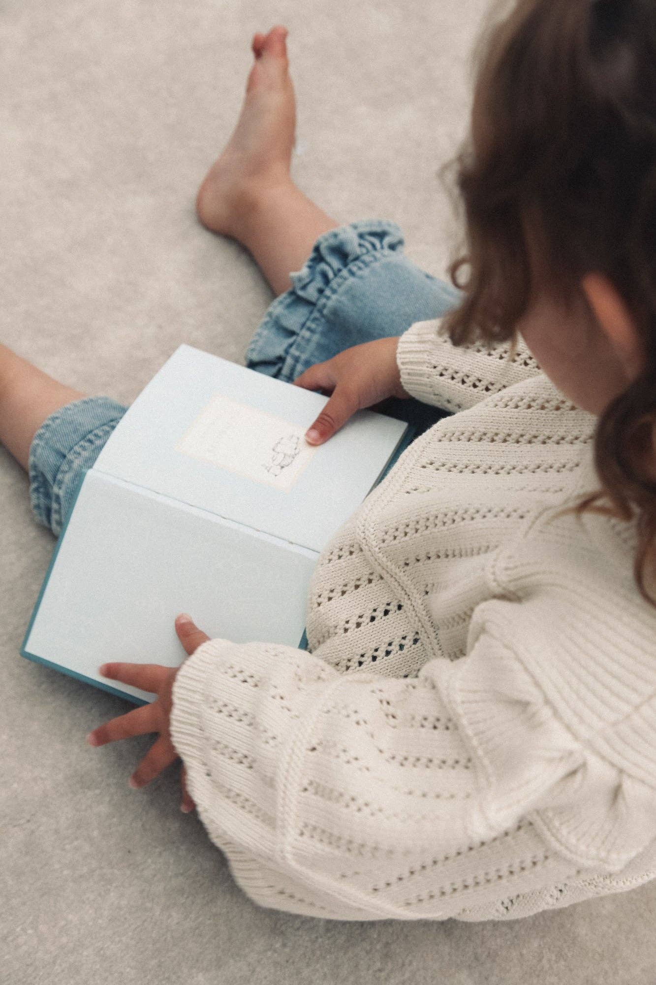 Minnie & Monty – wholesale Knitted jumper – Kids – Cream Cotton Flare Sleeve Knit Jumper4