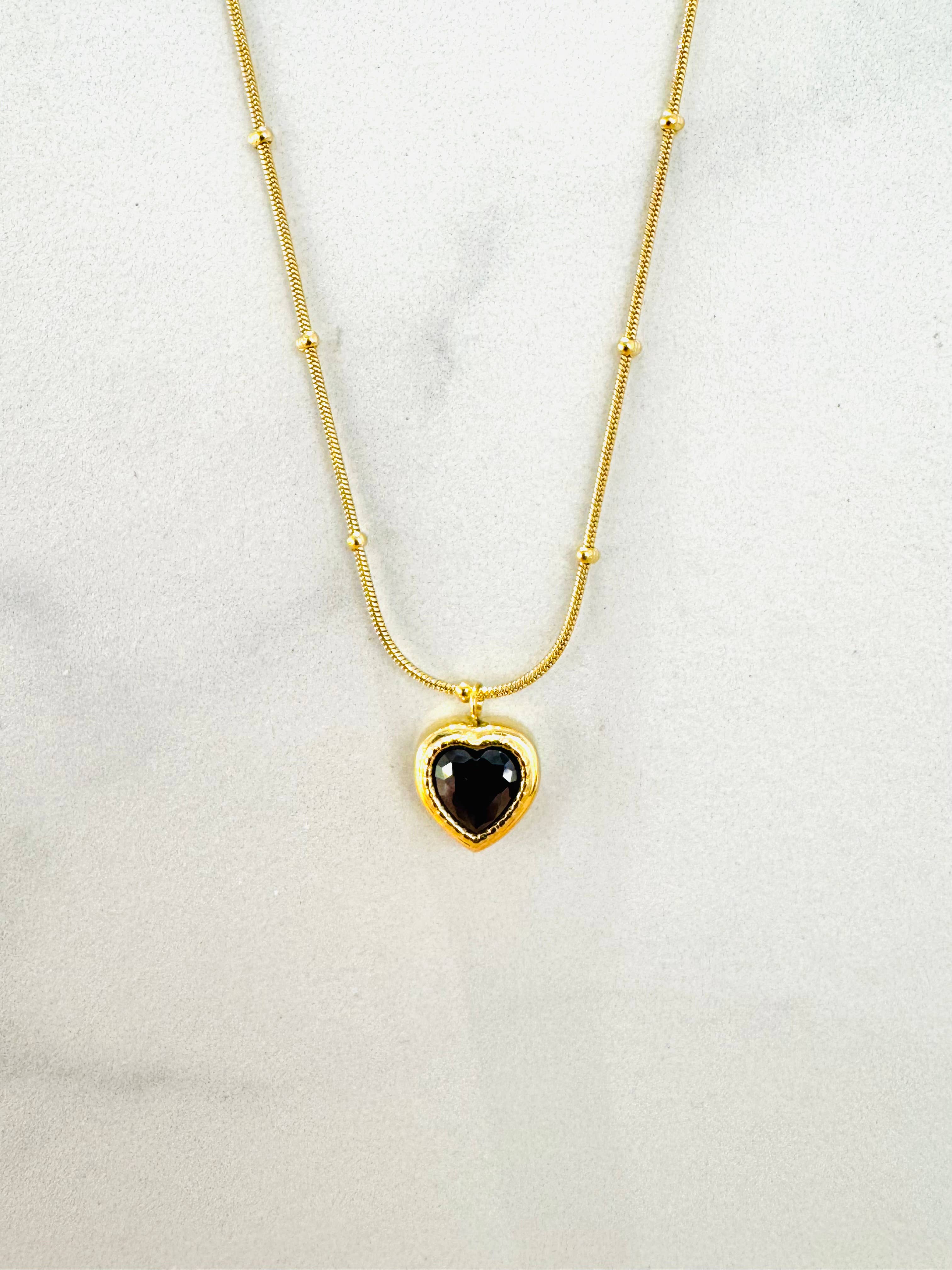 Cassette Barcelona – wholesale Hänge-/berlockhalsband – Halsband med hjärta och zirkonstenar2