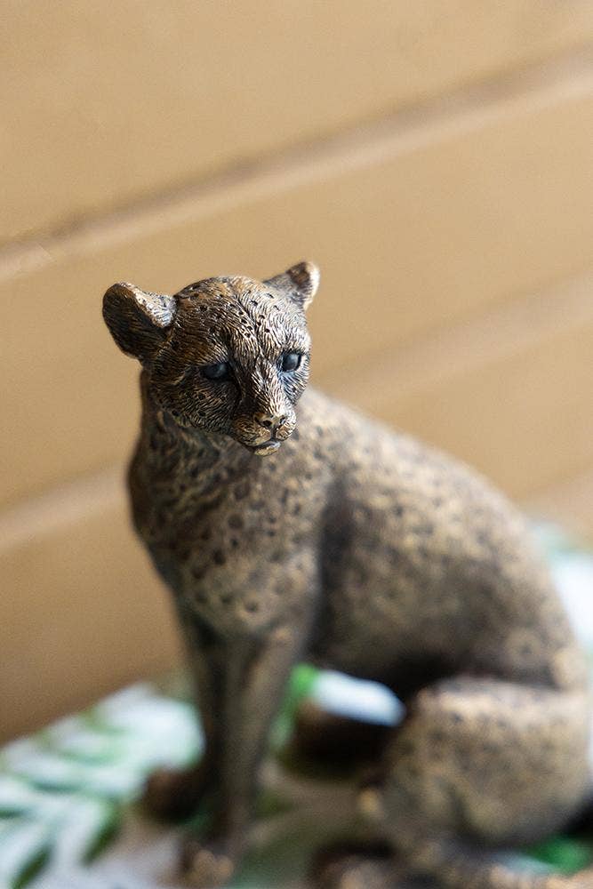 A&B Home Group Inc. - Wholesale Decoratief beeldje - Panter van koper, 15 cm15