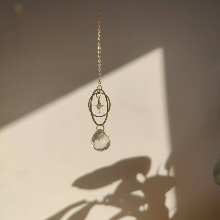 Atelier Intuitive – wholesale Suncatcher – ASTRO AIR • Mini Suncatcher in Brass & Glass Crystal4